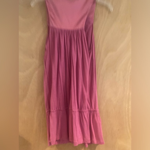 BCBGeneration sleeveless blouse very good preowned condition. - Picture 2 of 6